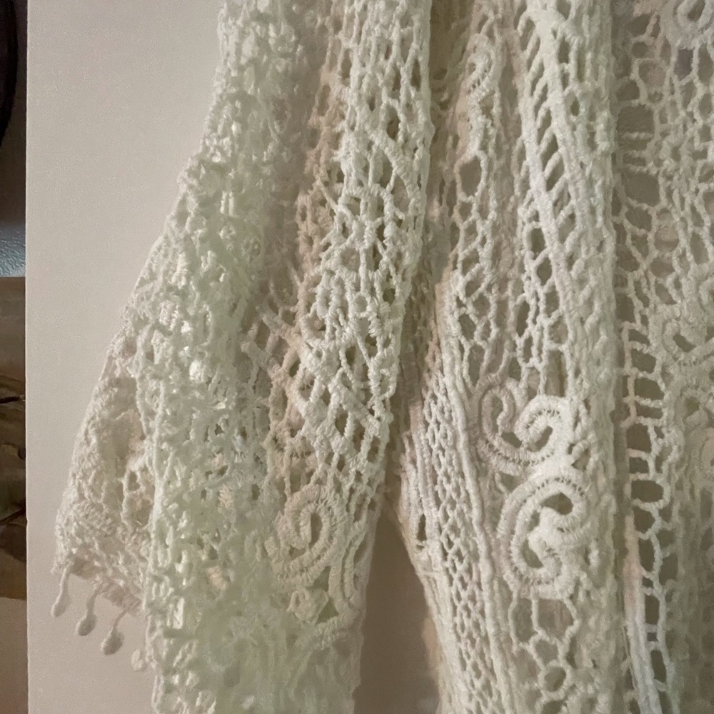 Elegant Lace Blouse - Cream - Picture 5 of 7